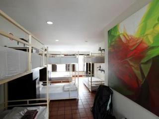 Bodega Phuket Patong (Adults Only) Hostel Buitenkant foto