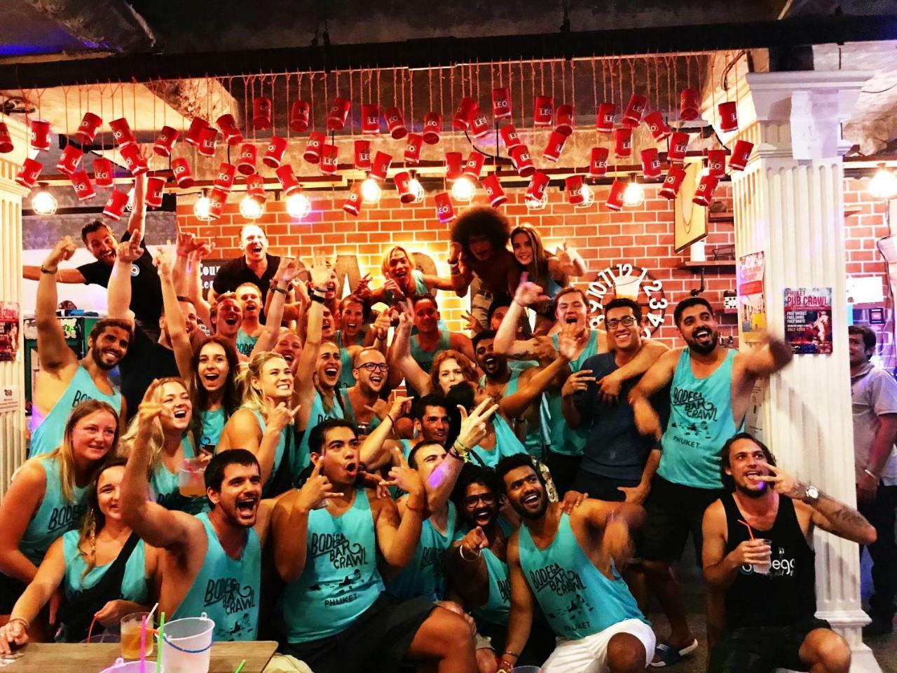 Bodega Phuket Patong (Adults Only) Hostel Buitenkant foto