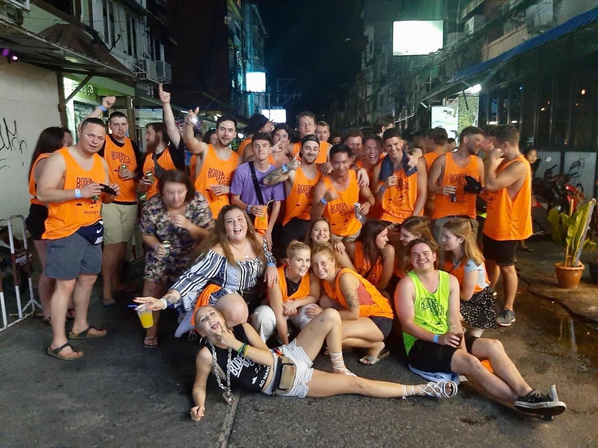 Bodega Phuket Patong (Adults Only) Hostel Buitenkant foto